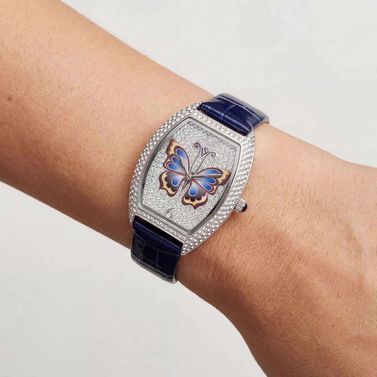 Christian Van Sant Modern Women's Watch, Silver Dial 40mm, Photo 3