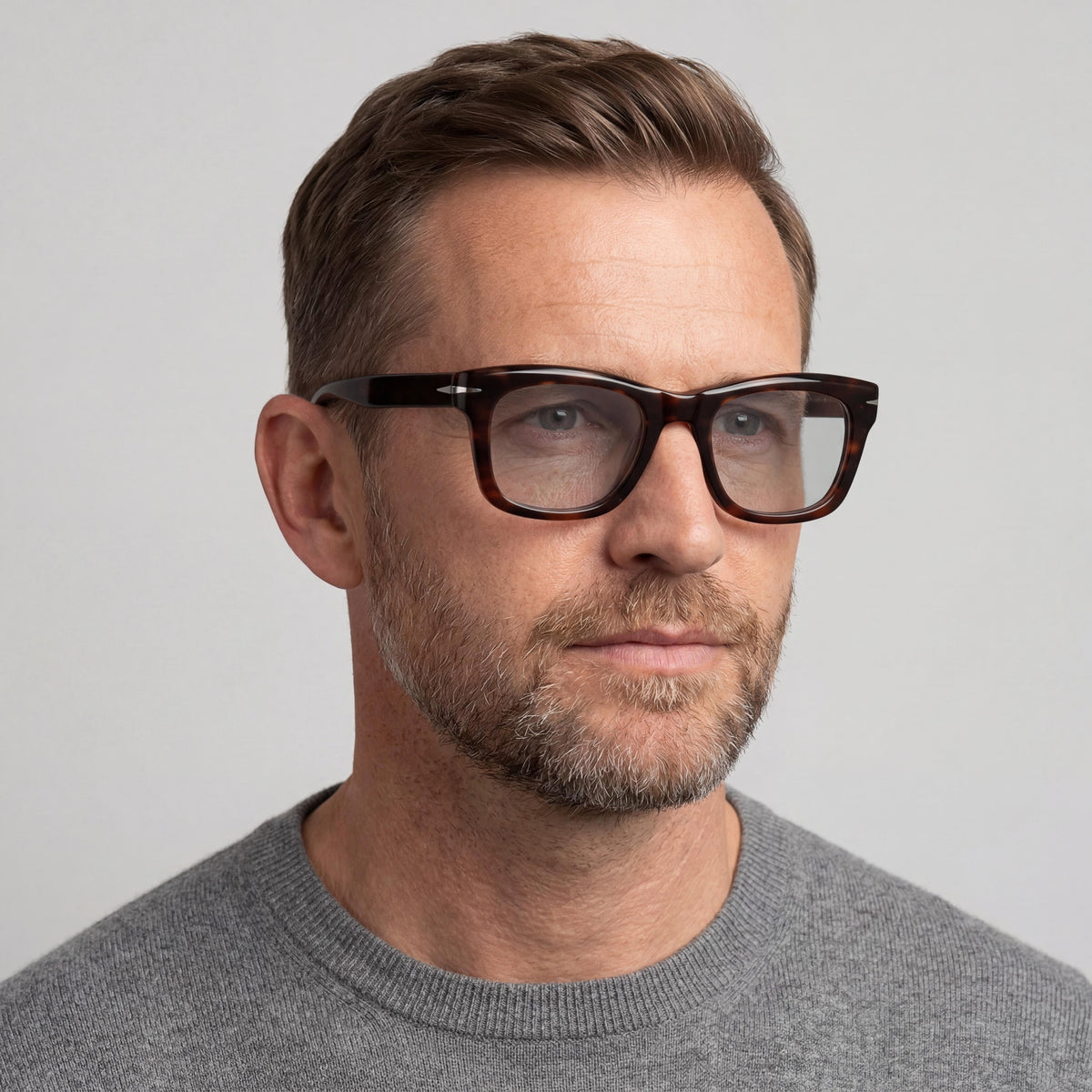 Gafas David Beckham DB 7105 para hombre, estilo casual, sin polarizar, con montura de plástico y lentes de policarbonato, color cuerno marrón, 51 mm, Photo 4