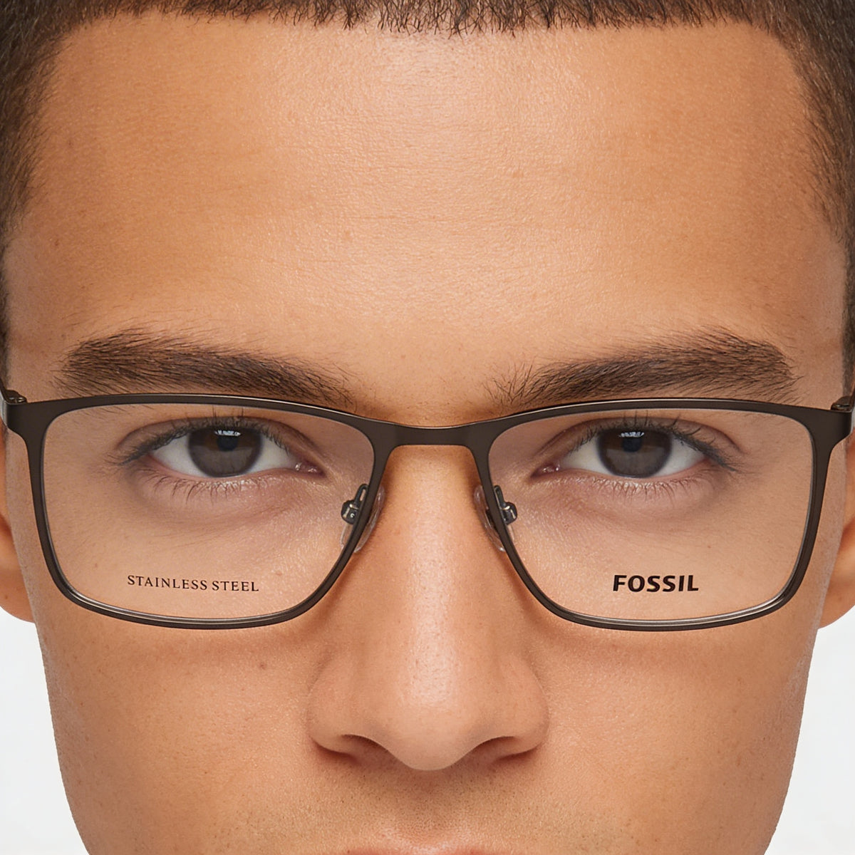 Gafas de sol unisex Fossil FOS 7091/G con montura de acero inoxidable en tono oscuro y lentes de policarbonato no polarizado de 53 mm., Photo 3