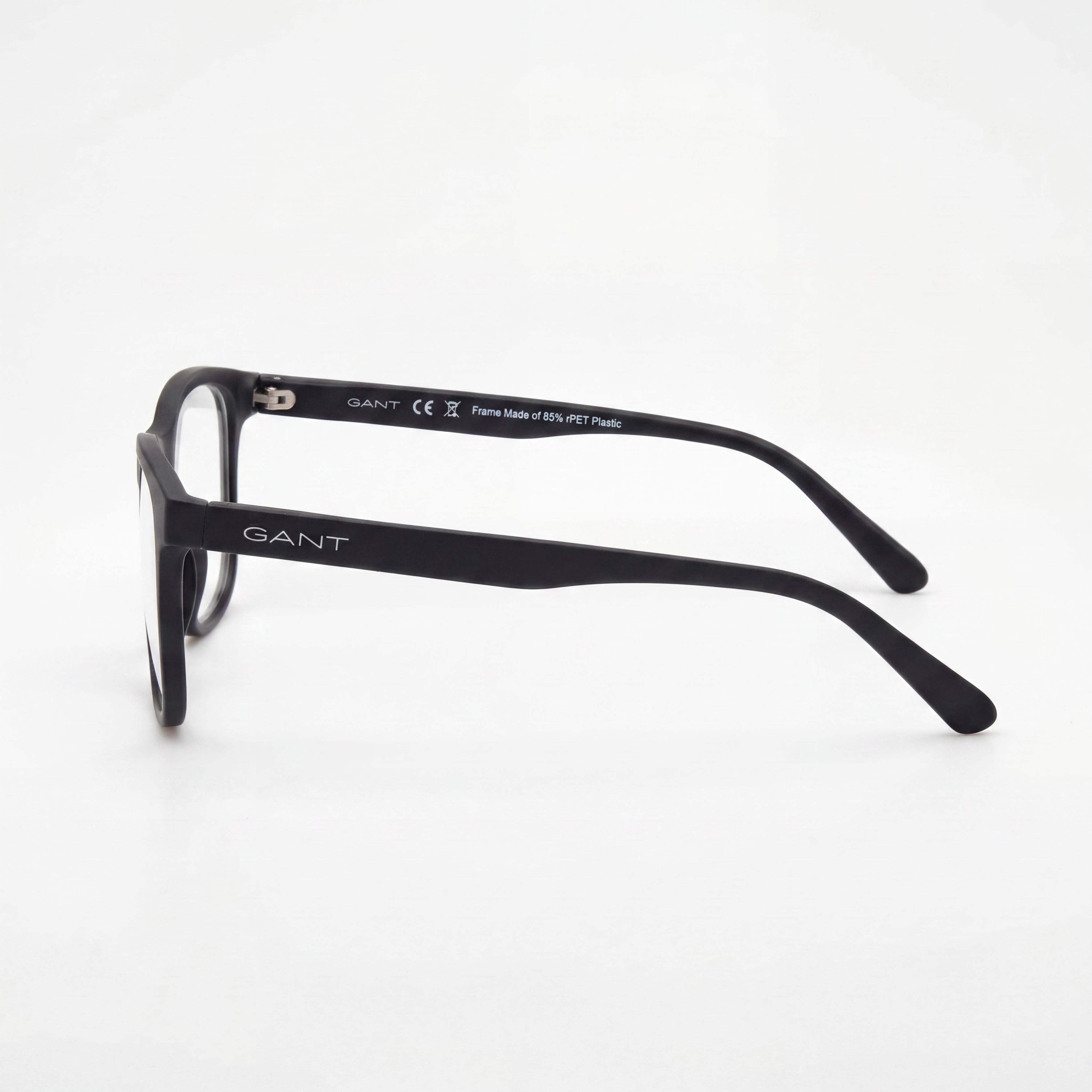 GANT Eyewear, identified as Model GA3302 from the Healthcare product line, designed for Unisex wearers, featuring a Black/White frame color., Photo 2