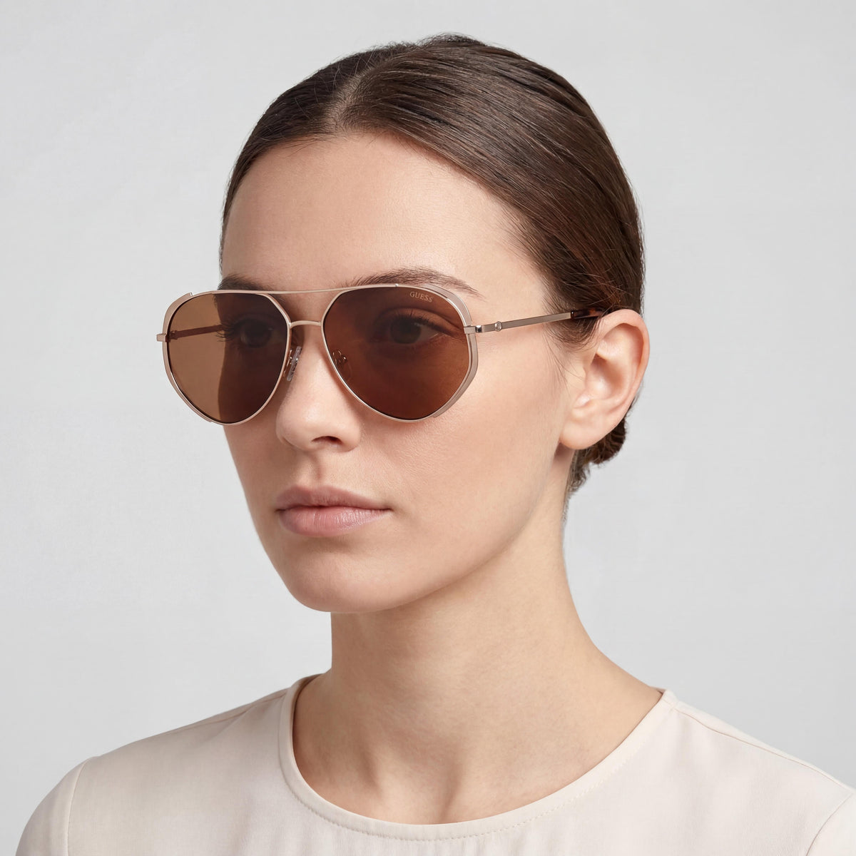 Gafas de sol tipo aviador para mujer Guess GU00219 en oro pálido mate, 59 mm, Photo 4