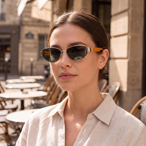 Guess GU8258 Gold/Green Sunglasses Women — lifestyle wear, garden parties and weekend brunches