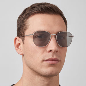 Hugo Boss BOSS 1561/F/SK Square Sunglasses for Men — interior view, Non-Polarized lens detail