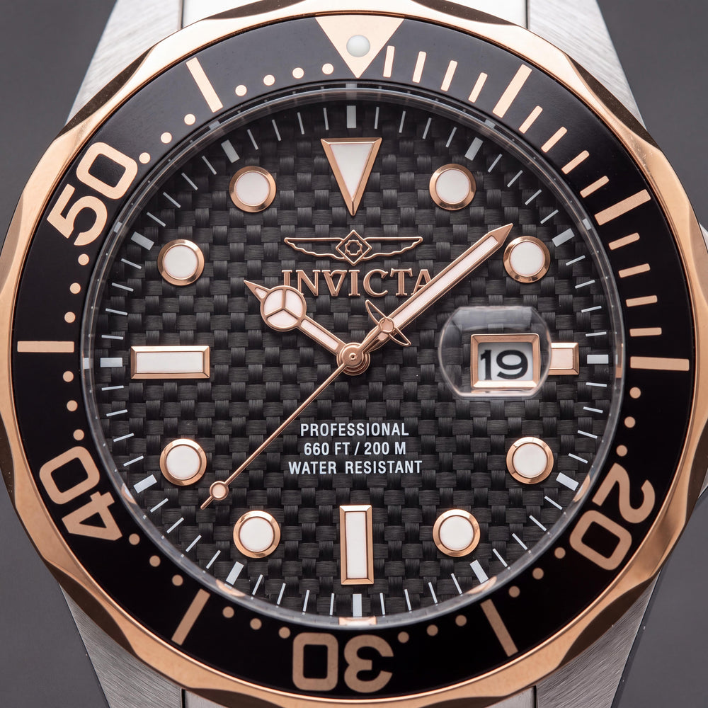 Invicta 12567 Men's Watch — front view, Quartz movement 47mm