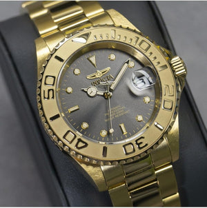 Invicta Pro Diver 15848 Men's Watch — side view, stainless steel case stainless steel band