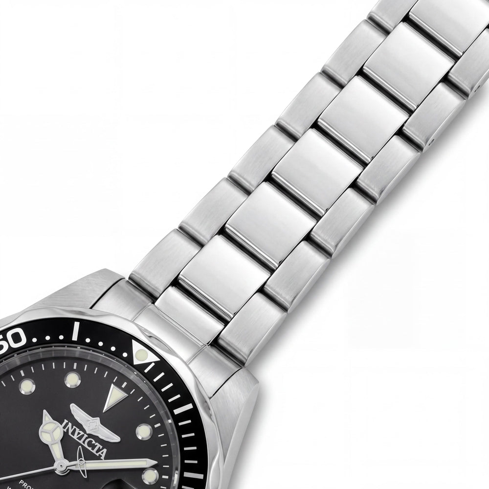 Invicta 17046 Pro Diver Men's Watch — front view, Quartz movement