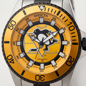 Invicta 42242 Men's Watch — front view, Quartz movement 47mm