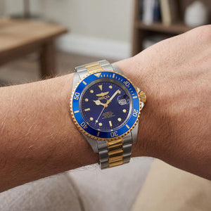 Invicta 8928OB Men's Watch — face detail, Analog display