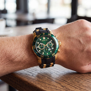 Invicta Pro Diver 17886 Men's Watch — side view, Stainless Steel case 40mm