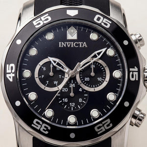 Invicta Pro Diver 45721 Men's Watch — front view, Quartz movement 40mm
