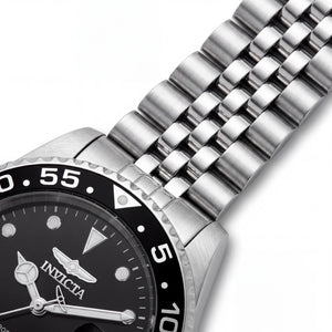 Invicta Pro Diver PC32 Men's Watch — front view, Quartz movement 47mm