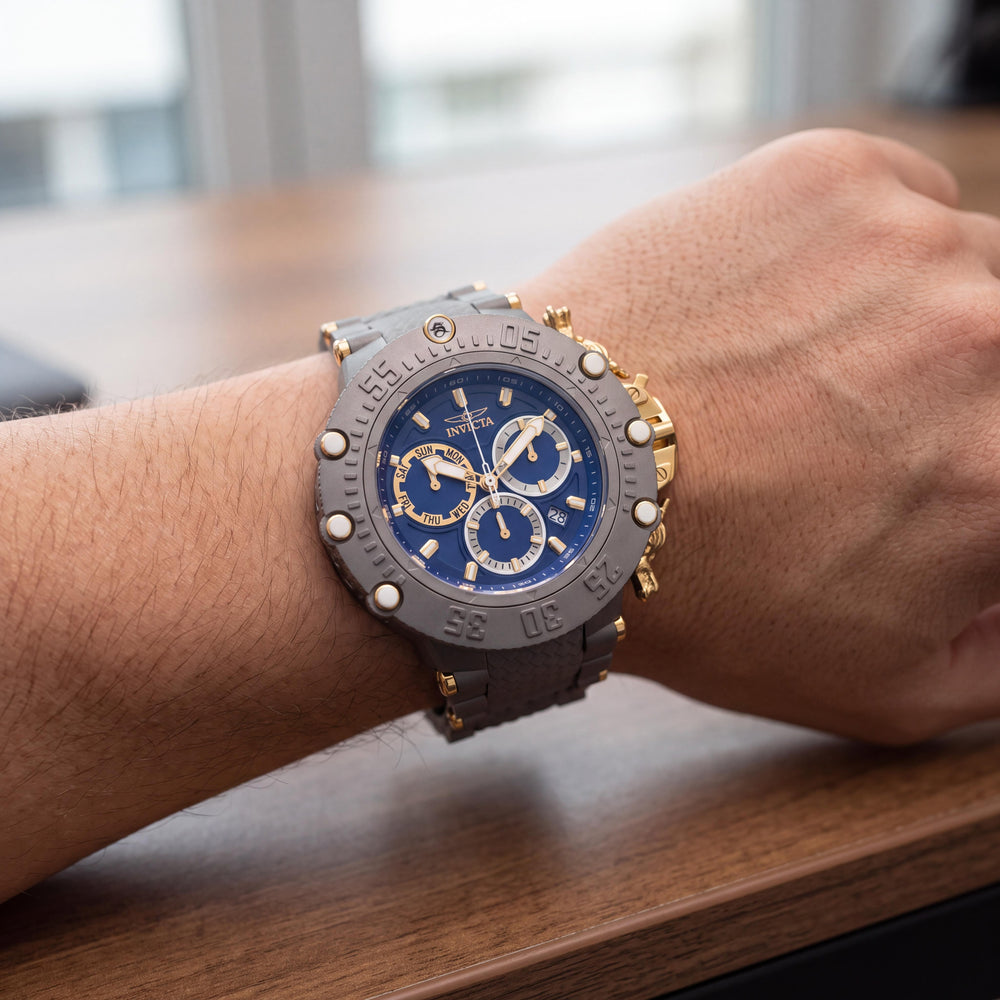 Invicta Subaqua 48193 Unisex Watch — side view, Stainless Steel case 52mm