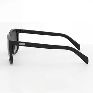Levi's Square Sunglasses Women — side view, Dark Grey lens