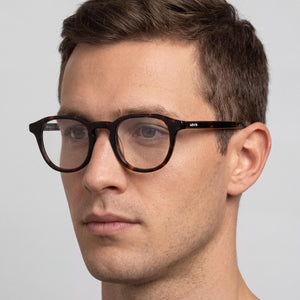 Levi's LV 1029 Square Eyeglasses Men — side view, Havana Acetate temples