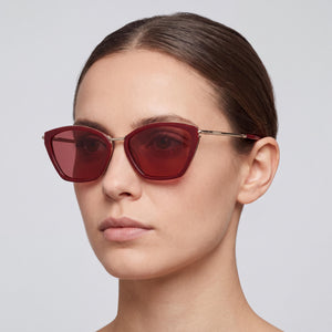 MaxMara MM0162 Cat Eye Sunglasses for Women — interior view, Non-Polarized lens detail
