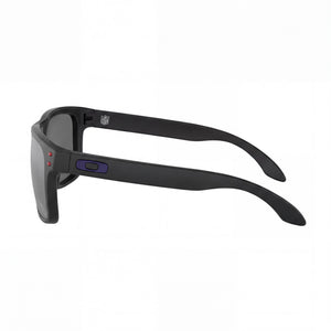 Oakley Holbrook Square Sunglasses Men — side view, Non-Polarized Prizm Black Iridium lens