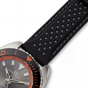 Oceanaut Men's Watch — side view, Quartz movement 40mm