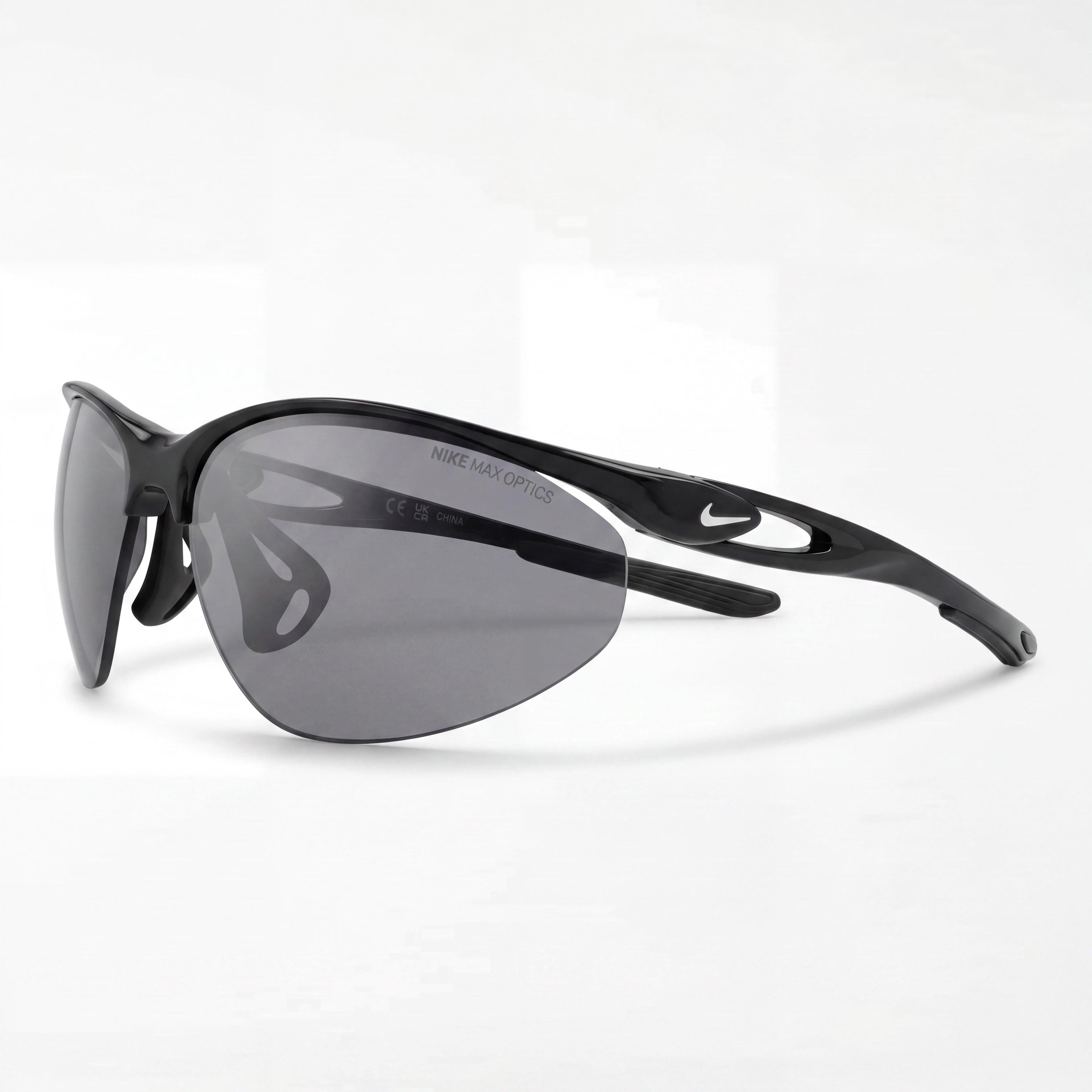 Nike NIKE AERIAL DZ7352 Gafas de sol unisex envolventes negras, gris oscuro, aleación de acero, sin polarizar, protección UV, 69 mm, Photo 1