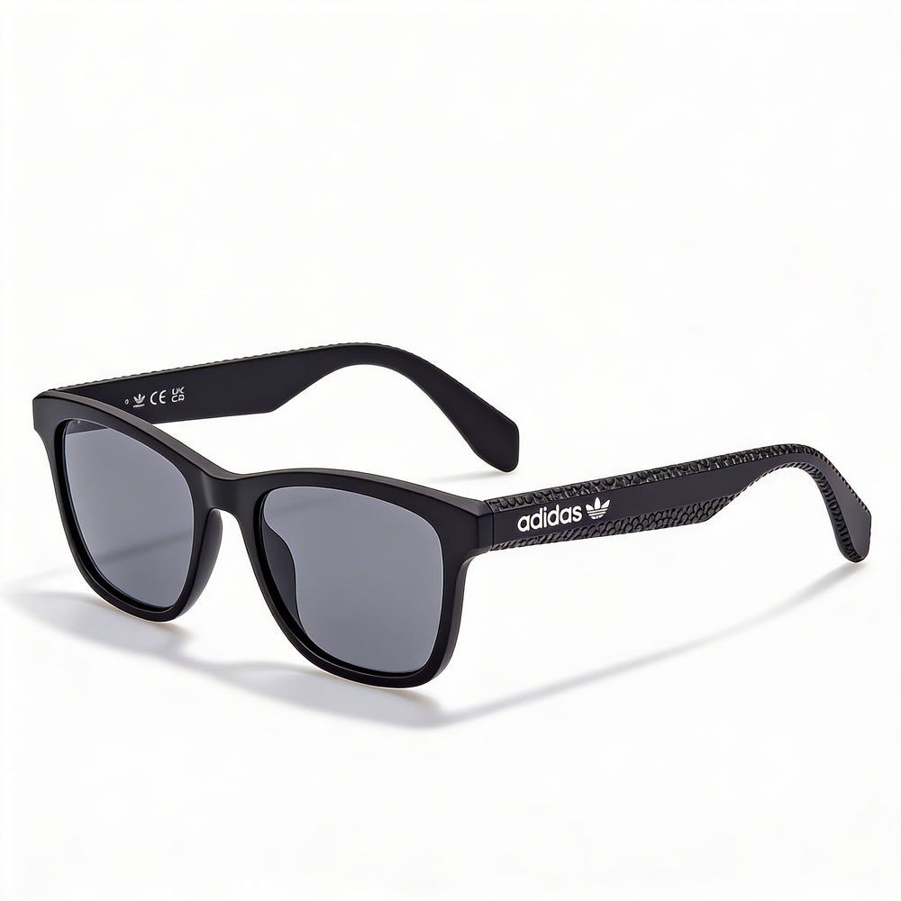 Gafas de sol cuadradas Adidas Or0069 Unisex en negro mate con lentes ahumadas no polarizadas con protección UV de 54 mm