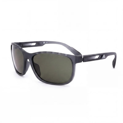 Gafas de sol clásicas adidas para hombre con montura de plástico gris verdoso y lentes de policarbonato verdes, ancho de lente 62 mm