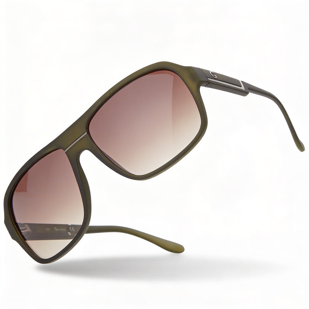 GUESS Men's Gg2105 Matte Light Green Gradient Plastic Frame Boxy Aviator Style Green Lens UV Protection Sunglasses 60mm