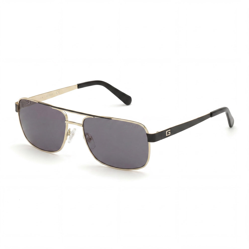 GUESS Gafas de sol contemporáneas para hombre, doradas brillantes, degradado oliva, metal, degradado marrón grisáceo espejado, 100 % UV, 58 mm