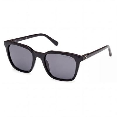 GUESS Gu00170 Gafas de sol unisex, montura inyectada negra brillante, cristales ahumados no polarizados con protección UV 400 de 53mm