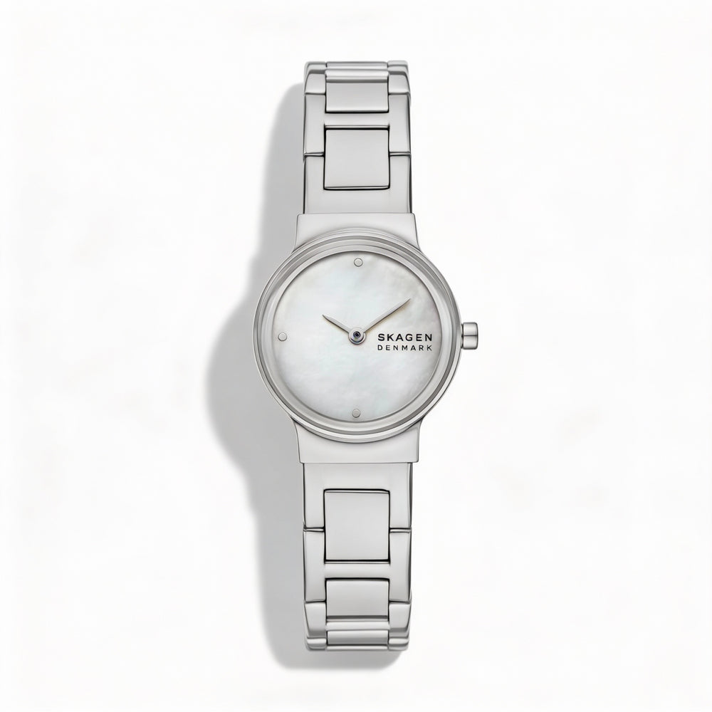 Reloj Skagen Freja Lille para mujer, de acero inoxidable plateado, con esfera de nácar blanco y resistente a los arañazos, de 26 mm