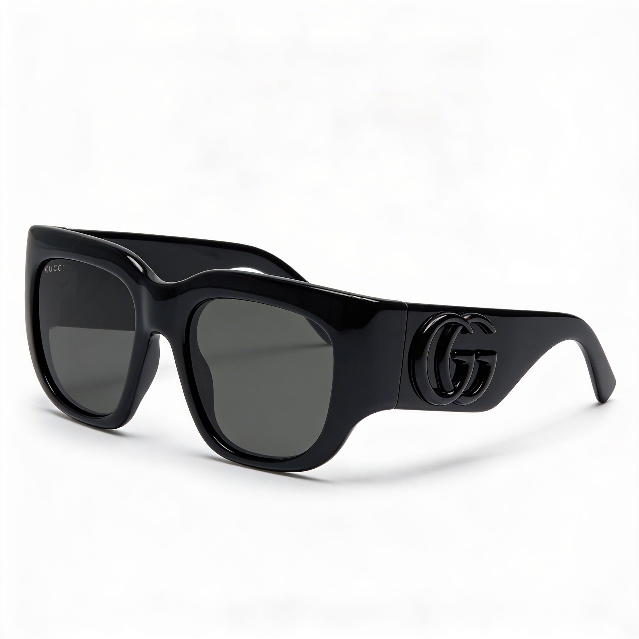 Gucci Casual Women's Sunglasses featuring a Durable Black Acetate Frame and Grey Acetate Lenses, Size 53-20-140mm, Photo 1