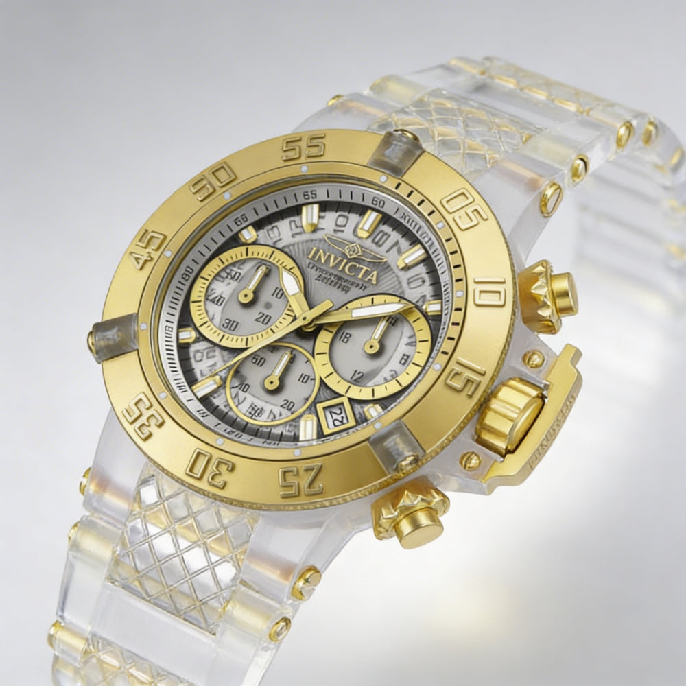 Reloj cronógrafo Invicta para mujer de acero inoxidable de 42 mm con correa de silicona blanca y tono dorado.