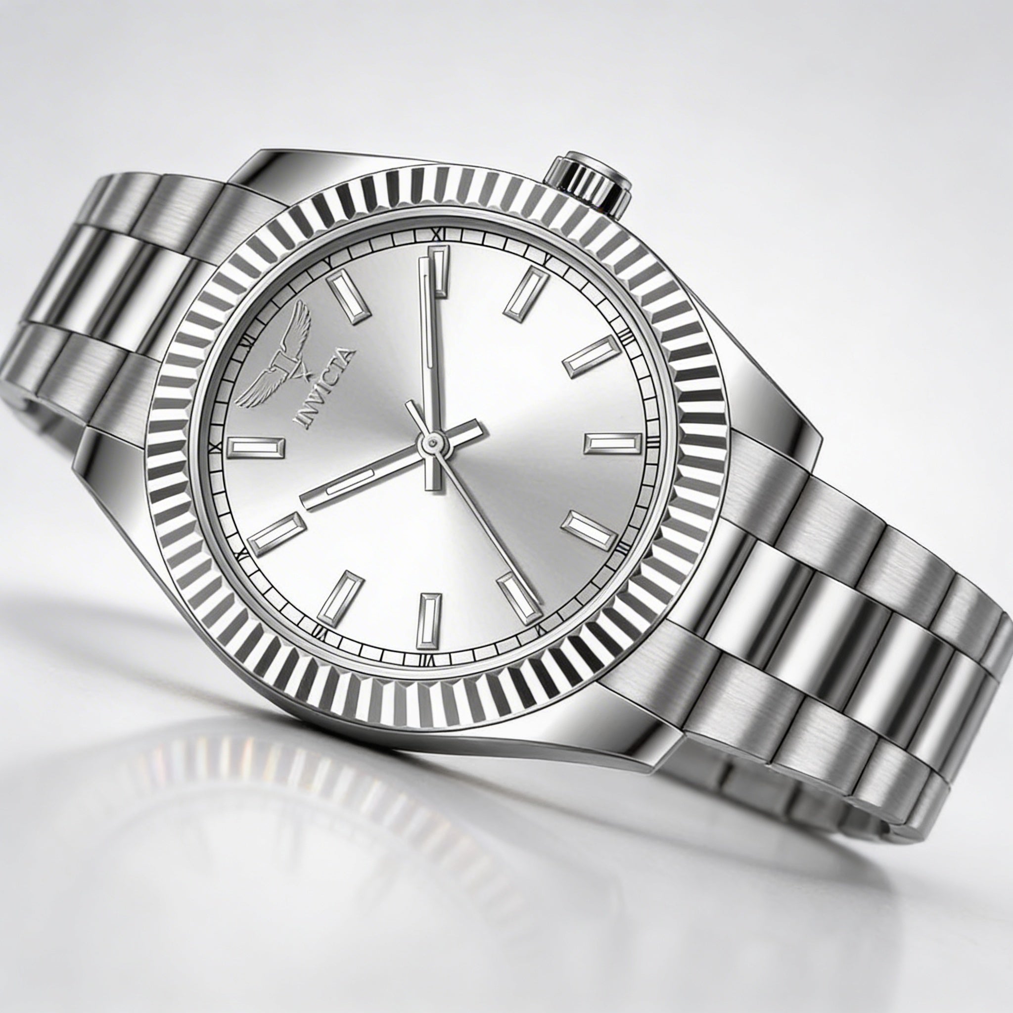 Reloj Invicta Specialty 69013 unisex de cuarzo con pulsera de acero inoxidable plateada y resistente al agua hasta 3 ATM, 40 mm, Photo 2