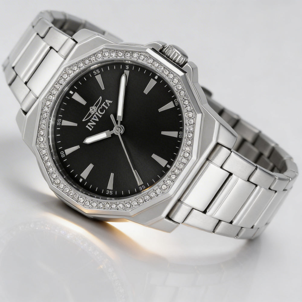 Reloj unisex Invicta Speedway 49111 de cuarzo con pulsera de acero inoxidable en tono plateado y esfera negra de 34 mm.