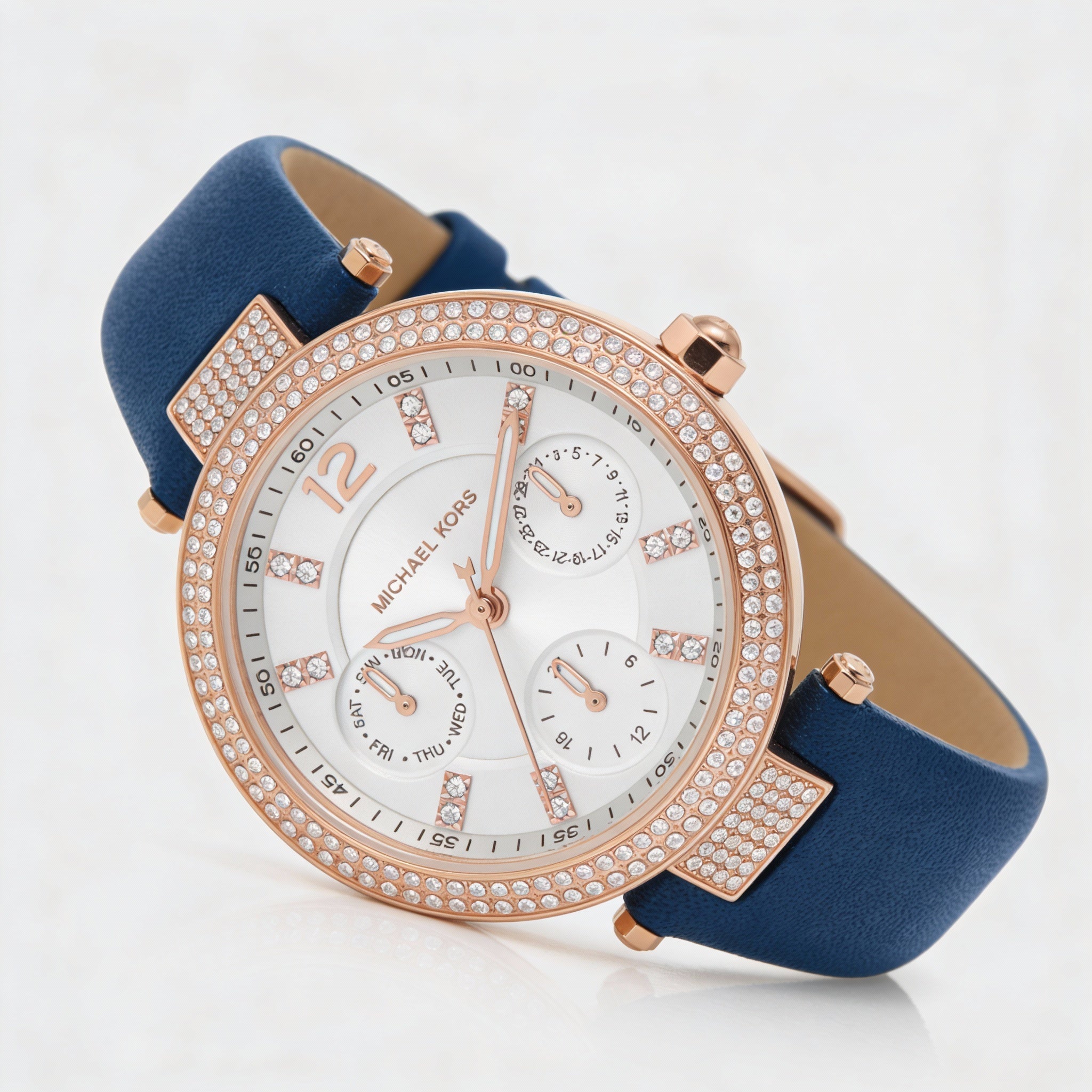 Reloj Michael Kors para mujer, de acero inoxidable, de cuero blanco, multifunción, de cuarzo, con 3 esferas que brillan en la oscuridad, 33 mm, Photo 2