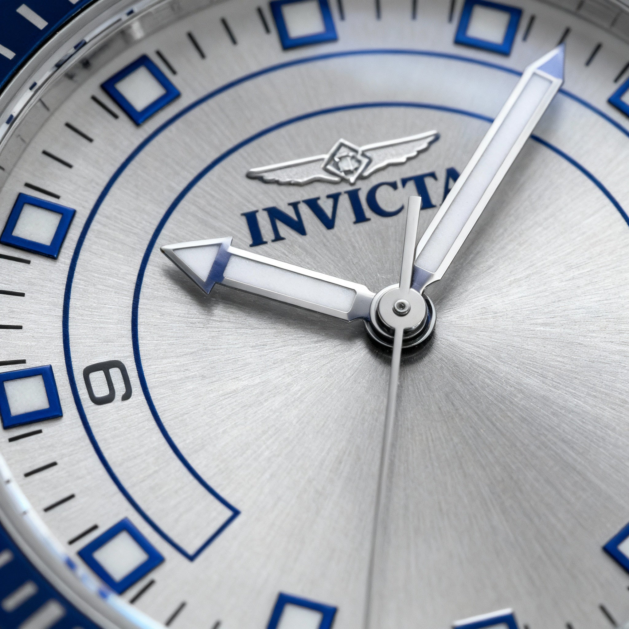 Reloj de cuarzo unisex Invicta Pro Diver 47124 de acero inoxidable plateado de 44 mm, resistente al agua hasta 5 bares., Photo 3