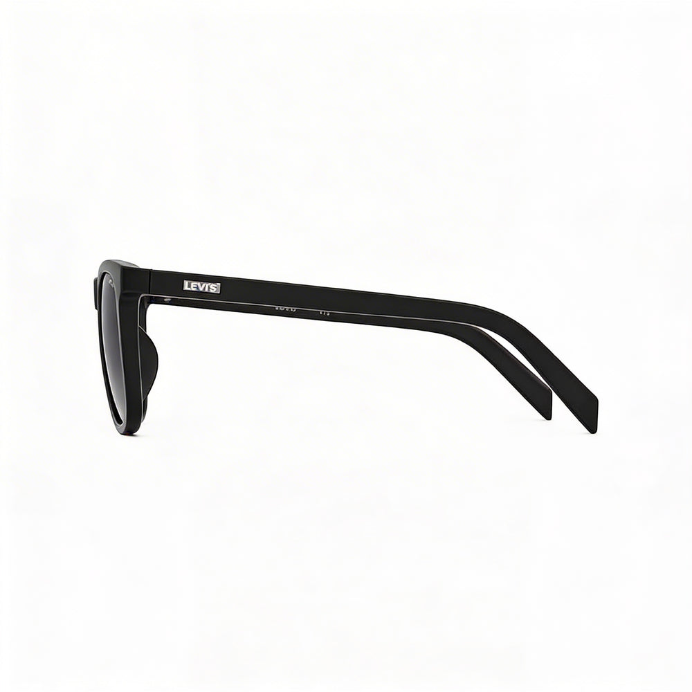 Gafas de sol Levi's modernas para mujer, montura de poliamida ecológica negra con lentes degradadas gris oscuro, ancho de lente de 56 mm, protección UV