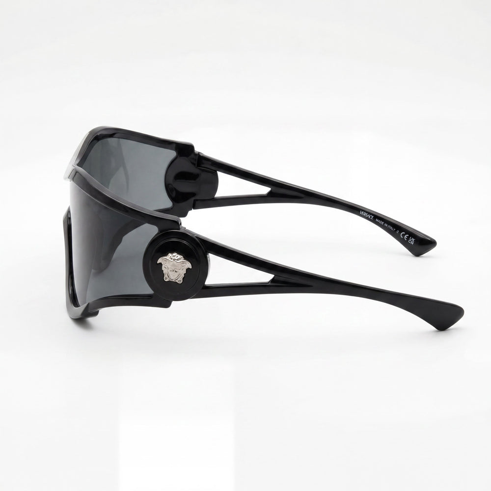 Gafas Versace Classic unisex de acetato negro con montura gris oscuro y lentes gris oscuro de 42 mm