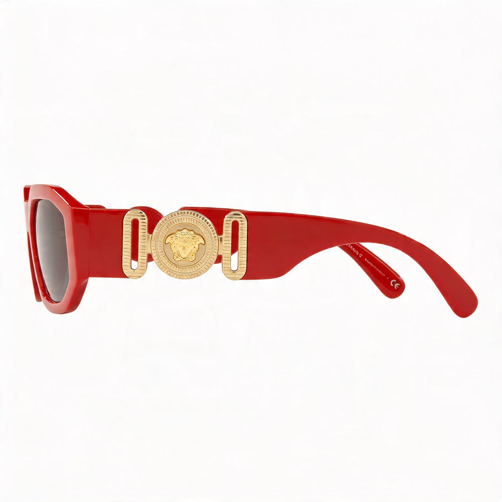 Gafas de sol unisex Versace de estilo geométrico con montura de propionato rojo gris y lentes de policarbonato gris oscuro de 53 mm