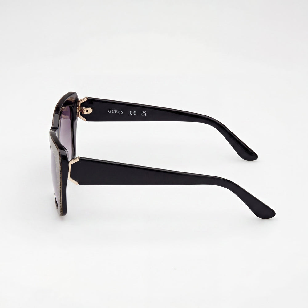 Guess Gafas de Sol para Mujer Modernas, Negras Brillantes, Plástico, Degradado Ahumado, Protección UV No Polarizada, 55mm