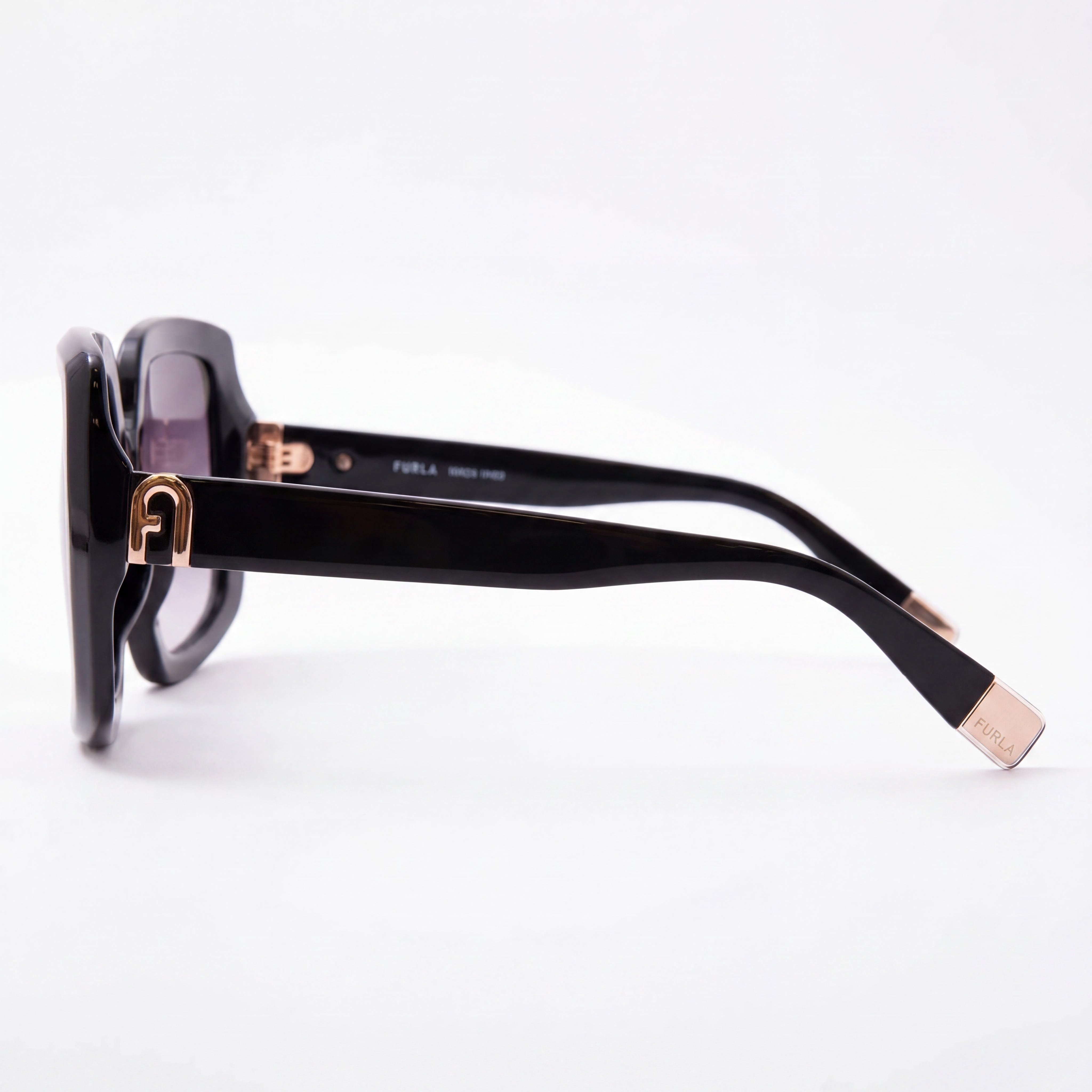 Furla Sfu709 Women's Shiny Black Plastic Frame, UV Protected Non-Polarized Smoke Gradient Lenses 54mm, Photo 3