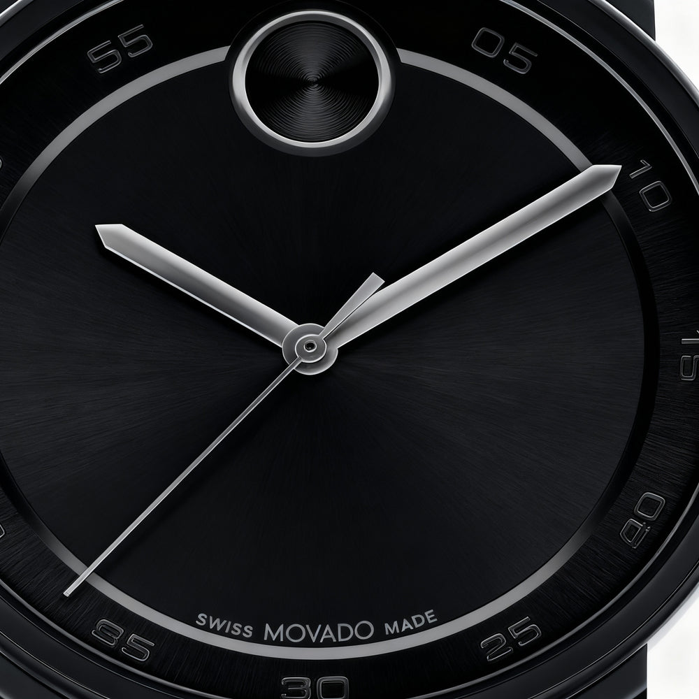 Reloj Movado Modern Access para hombre de 41 mm con esfera negra, caja de acero inoxidable con baño de iones negro y correa de piel negra.