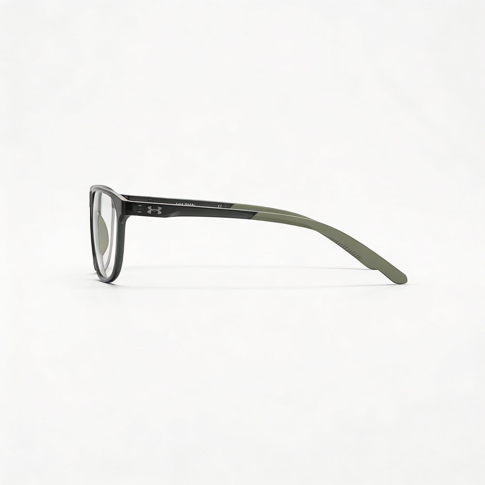 Gafas de sol modernas para mujer de Under Armour con montura de poliamida de cristal verde y lentes de 55 mm de ancho.