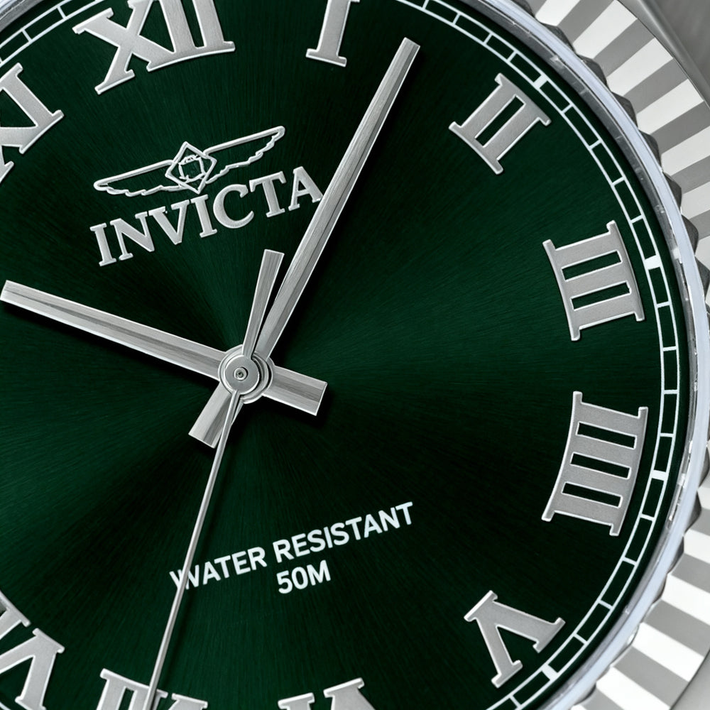 Reloj Invicta Specialty 47398 unisex de acero inoxidable con esfera verde y cristal mineral de cuarzo, 43 mm