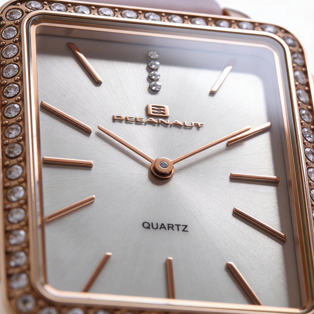 Reloj cronógrafo de cuarzo azul claro para mujer con correa Oceanaut, resistente al agua y cristal mineral resistente a arañazos.