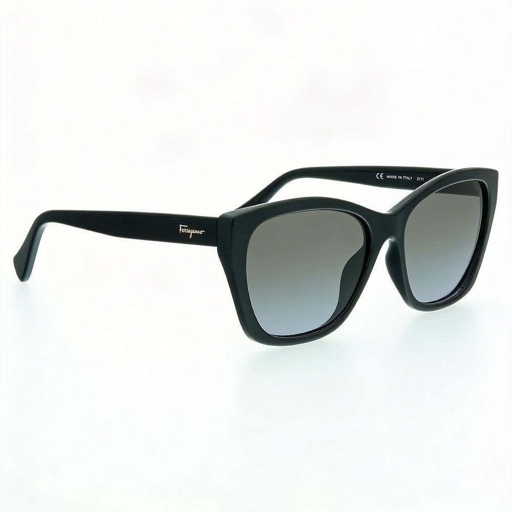 Gafas de sol Salvatore Ferragamo clásicas de ojo de gato negras de plástico con gradiente gris 100% protección UV de 56 mm para mujer