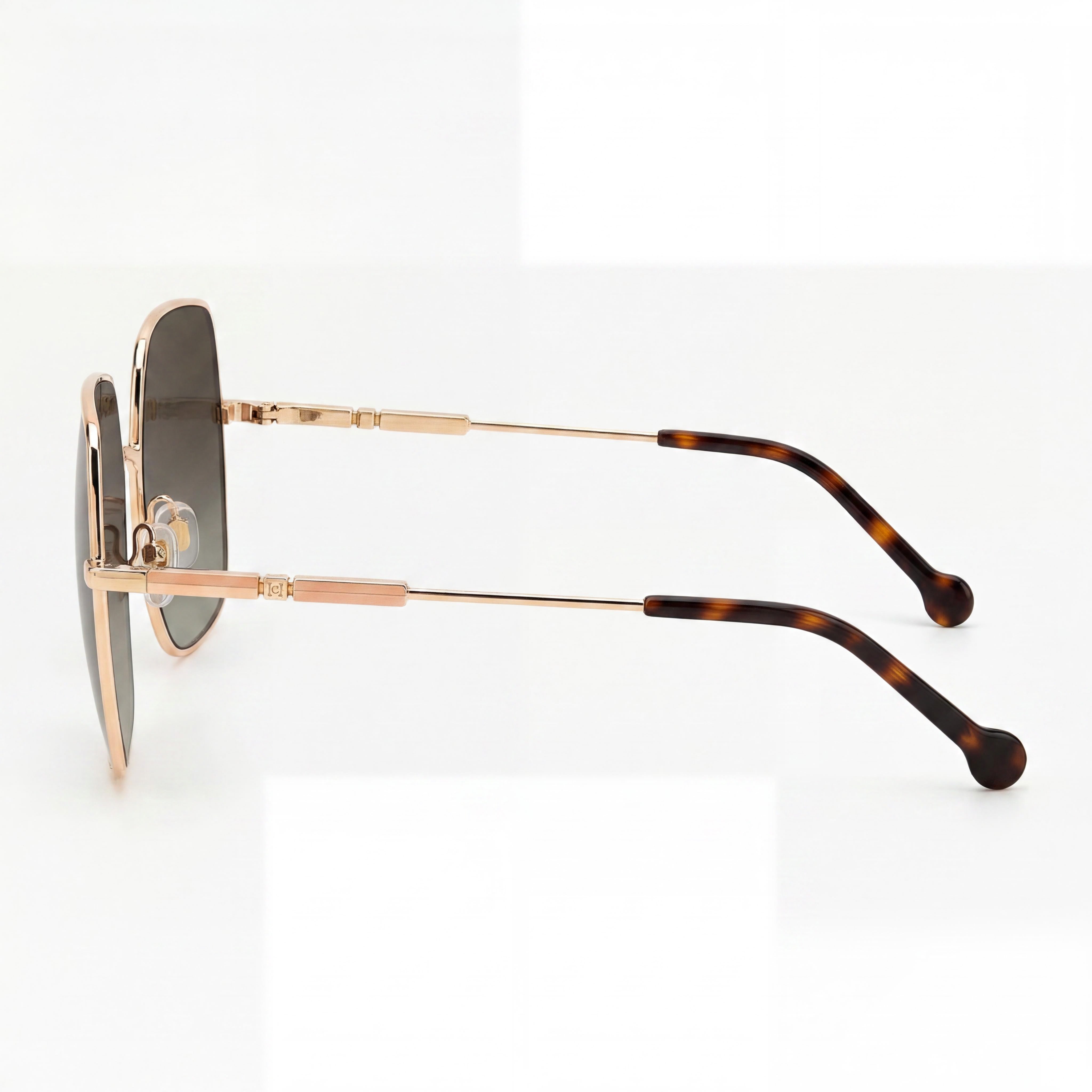 Carolina Herrera Casual Women's Sunglasses with Gold Nude Metal Frame, 60mm Lens Width, 16mm Bridge, 145mm Temples, Photo 2