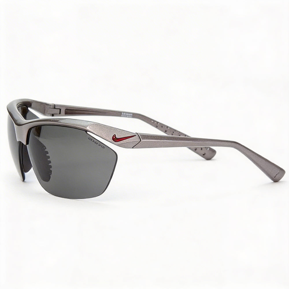 Gafas de sol Nike Wayfarers Fade Graphite para mujer, con montura de plástico, lentes intercambiables, color gris, no polarizadas y protección UV