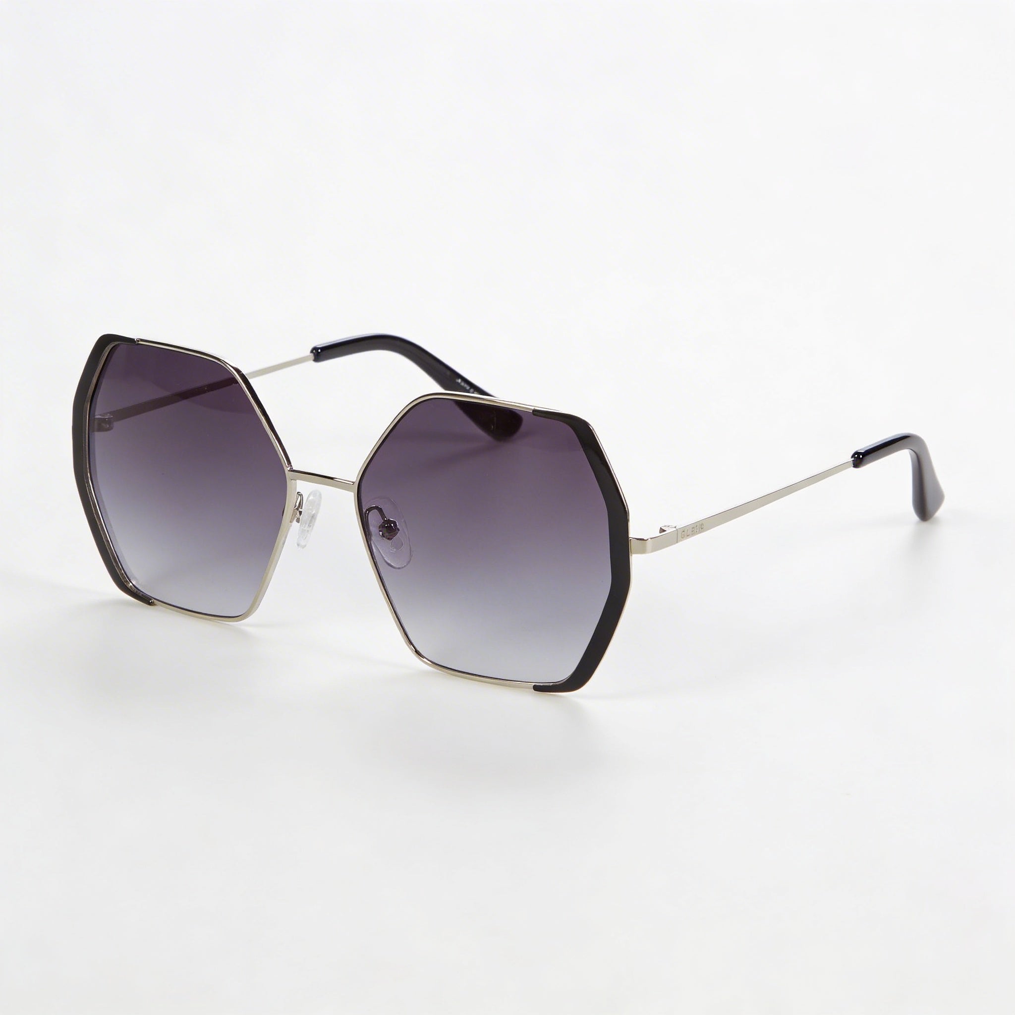 GUESS GF0387 Women's Clear Shiny Light Nickeltin Plastic Frame Gradient Smoke Lens UV Protection Sunglasses 57mm, Photo 2