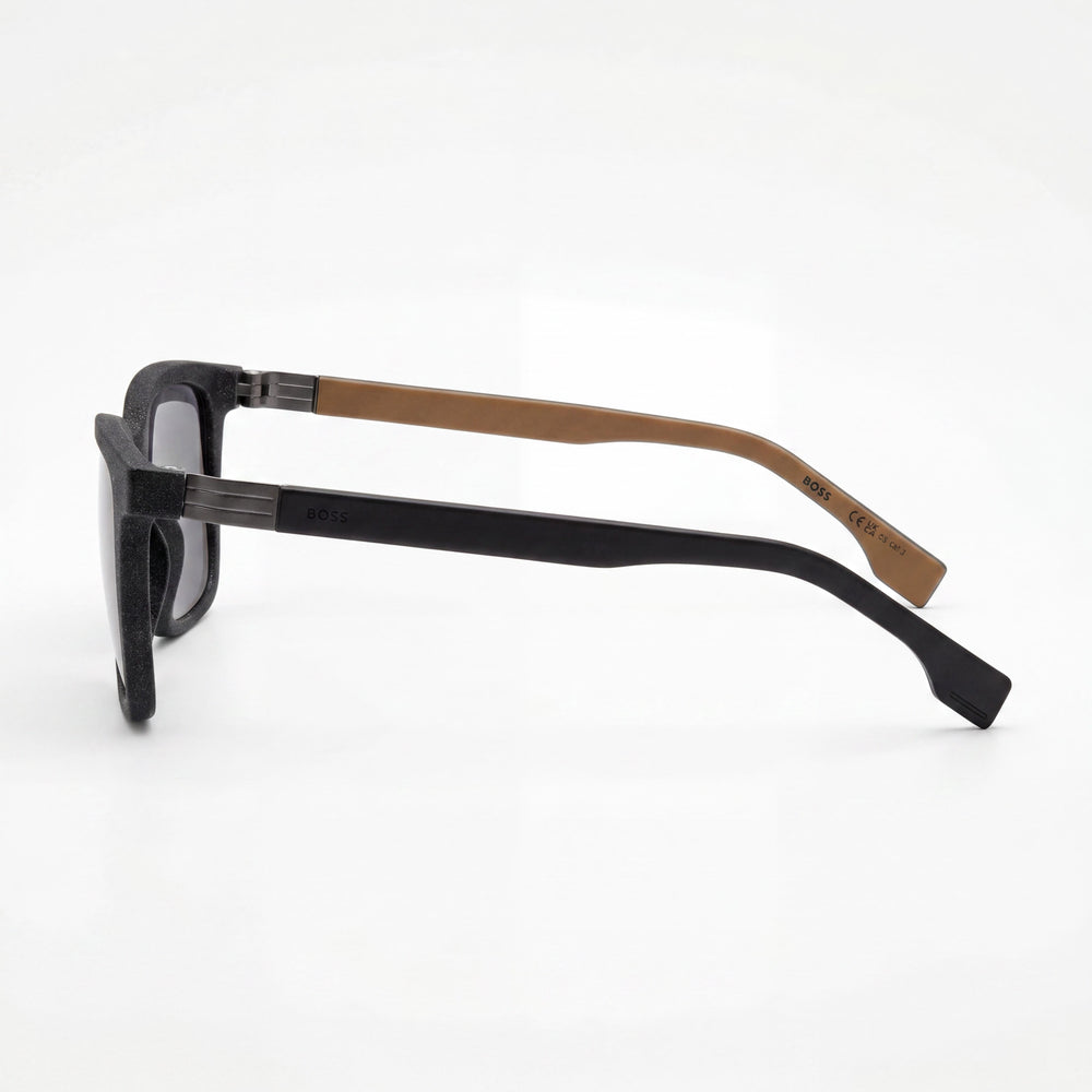 Gafas de sol rectangulares Hugo Boss para hombre funcionales y cómodas, de plástico, color negro, beige, gris, con lentes grises de 53 mm