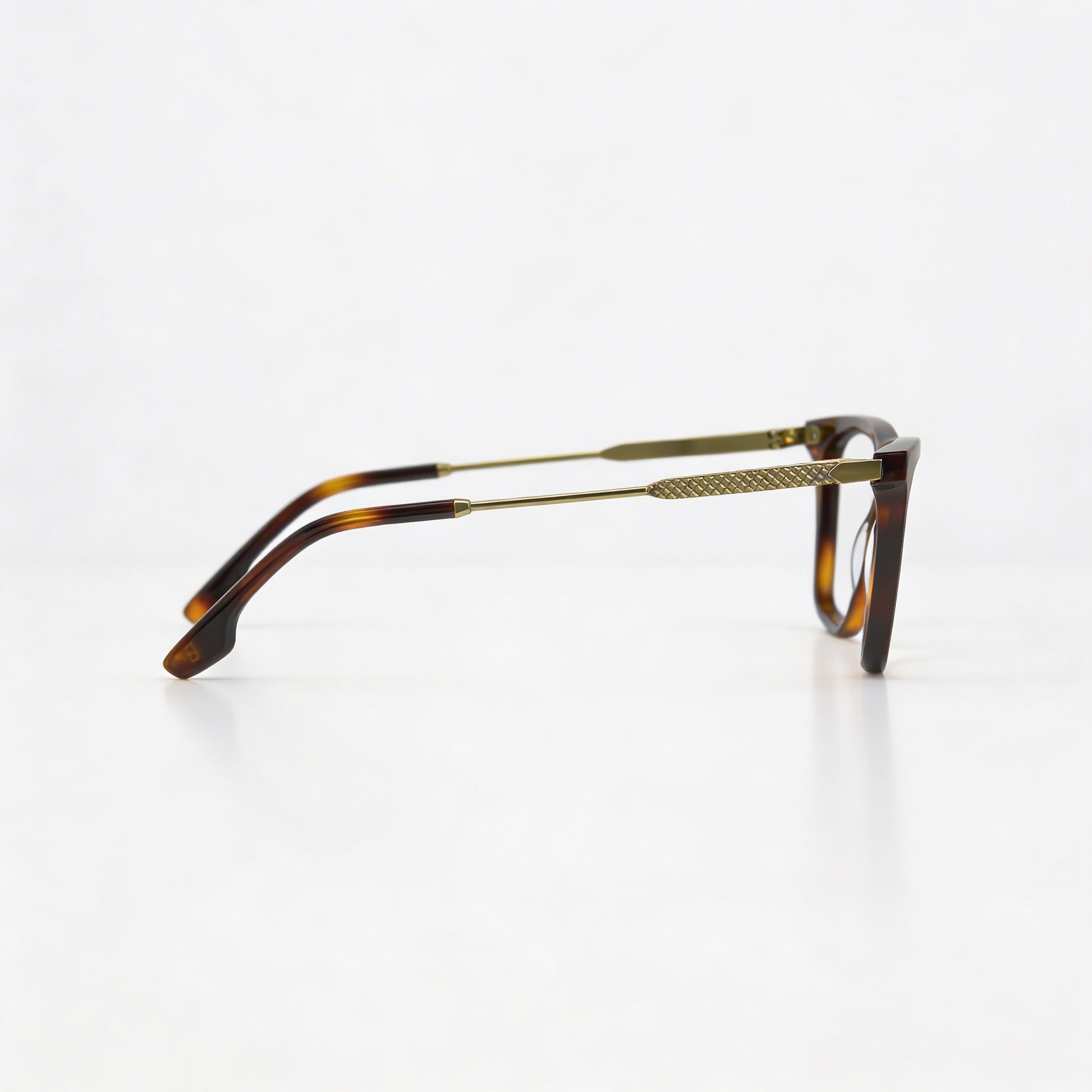 Victoria Beckham VB2663 Modern Women's Eyewear crafted from Tortoise Acetate Frame with 54mm Lens Width, 15mm Bridge, and 140mm Temples, Photo 3