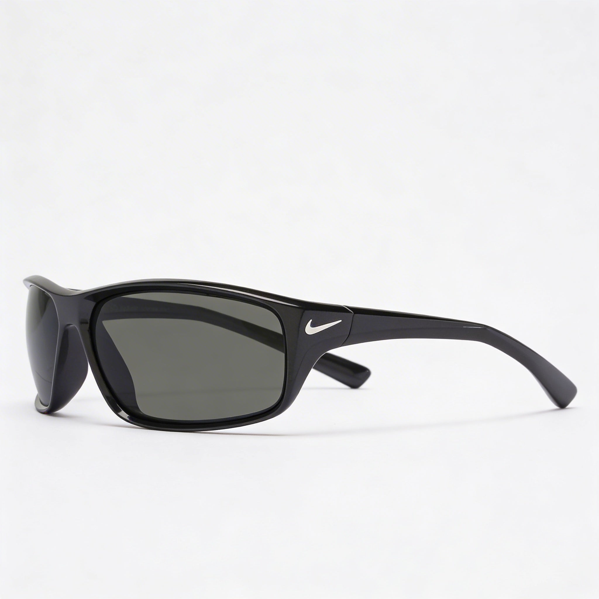 Gafas de sol Nike Adrenaline unisex ligeras de plástico, montura plateada, lentes grises no polarizadas con protección UV de 64 mm, Photo 3